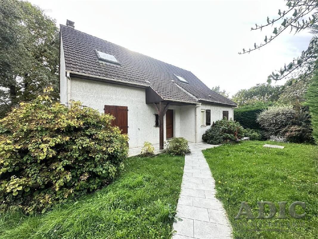 Maison à DAMMARTIN-EN-GOELE