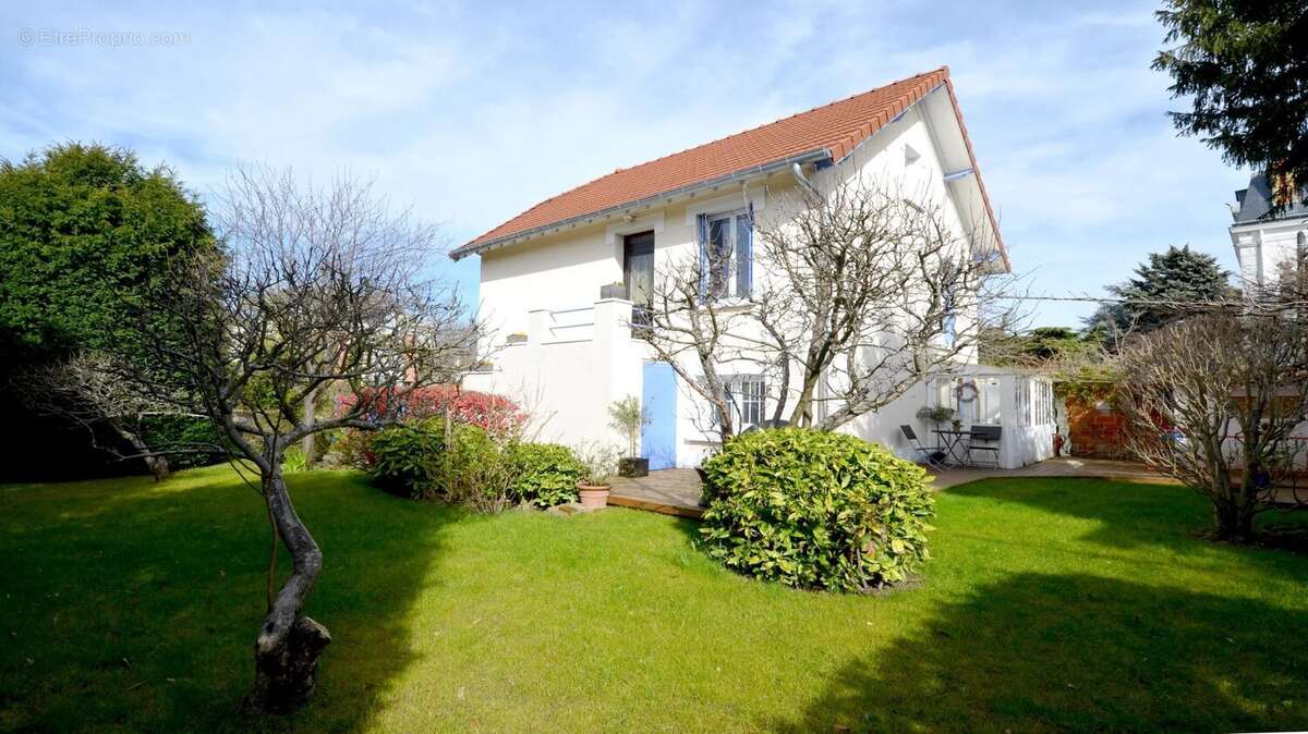 Maison à CROISSY-SUR-SEINE