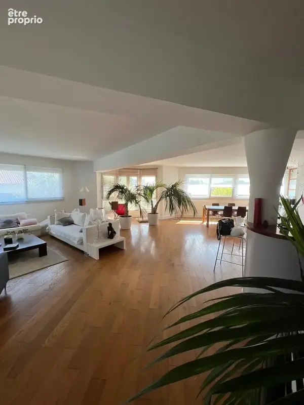 Appartement à FONTENAY-SOUS-BOIS