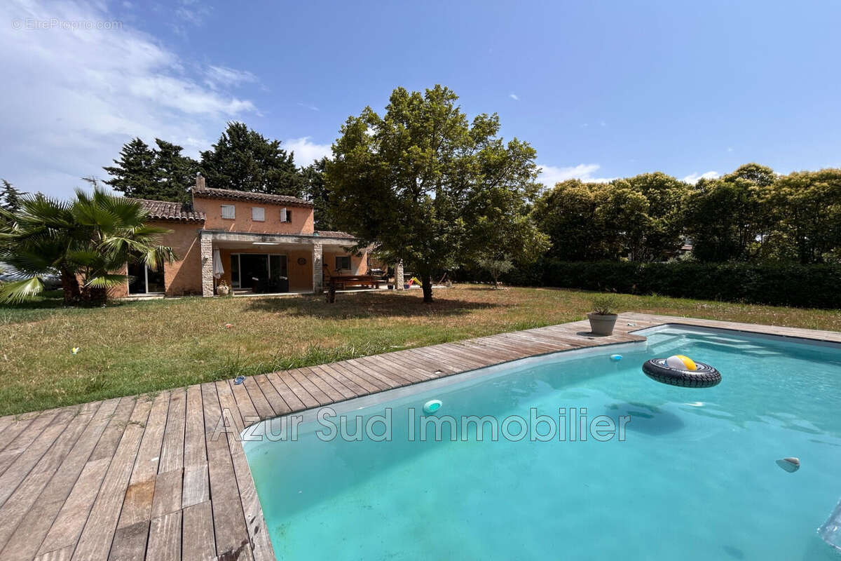 Maison à MOUGINS