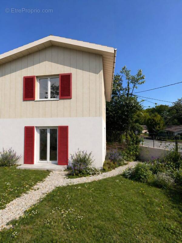 Maison à SALLEBOEUF