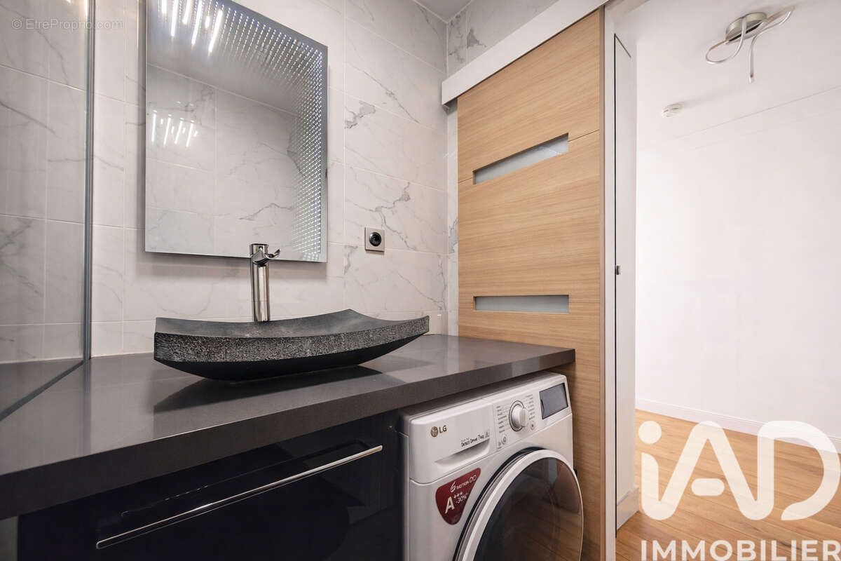 Photo 5 - Appartement à PARIS-20E