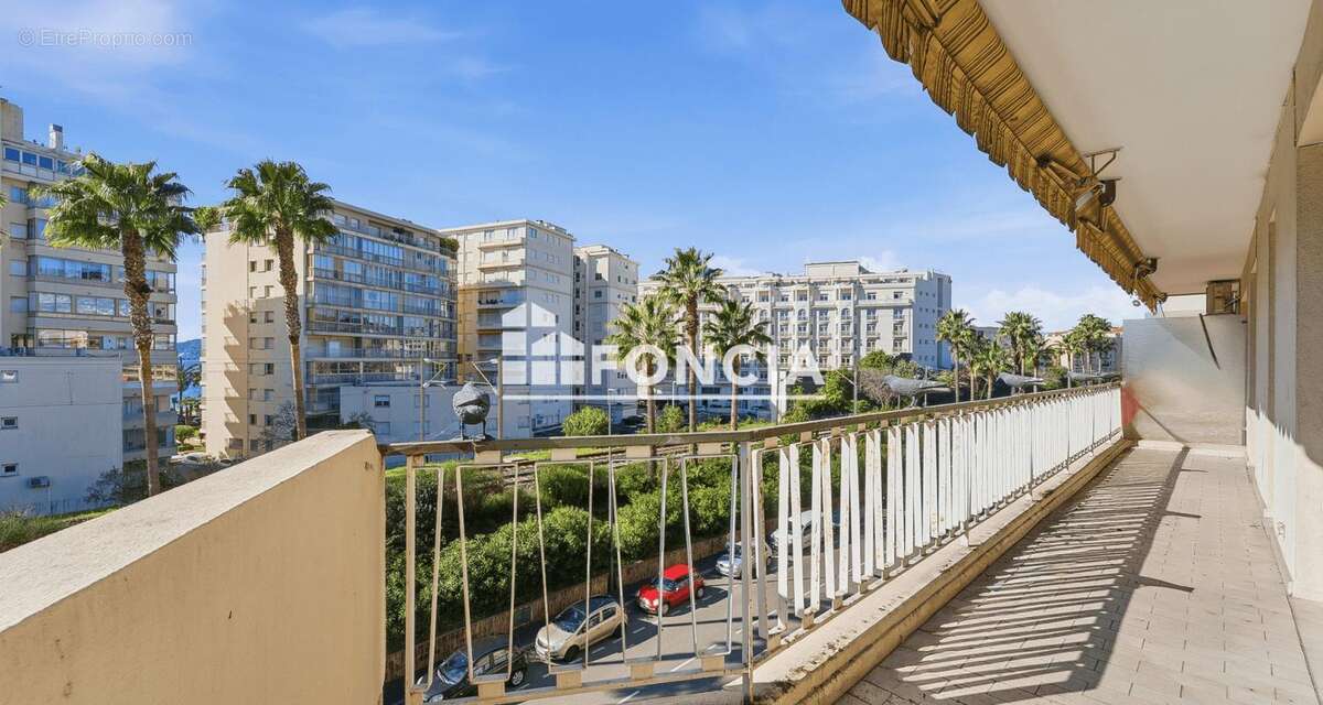 Appartement à CANNES