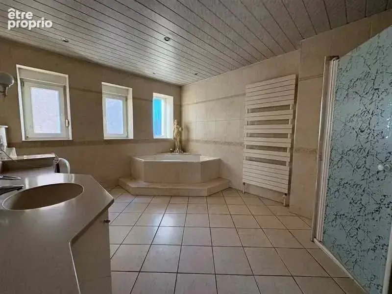 À vendre  Maison 118 m² avec cour et dépendances à Sarralbe - photo 5