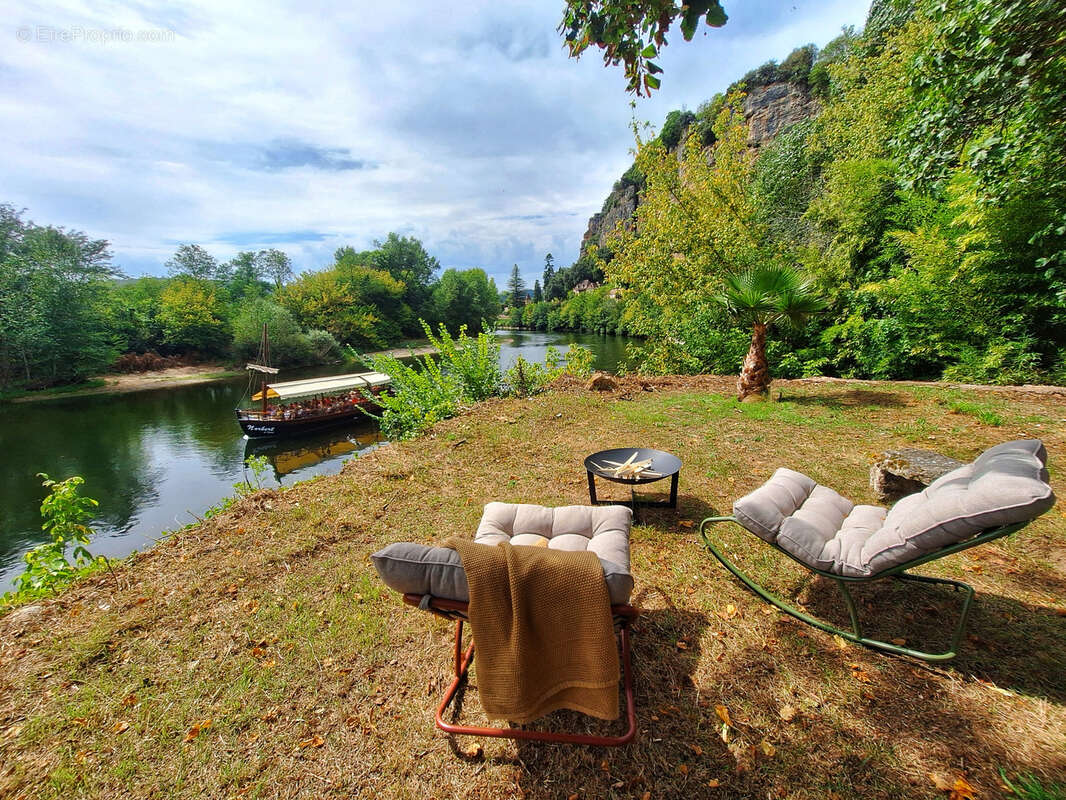 Maison à LA ROQUE-GAGEAC