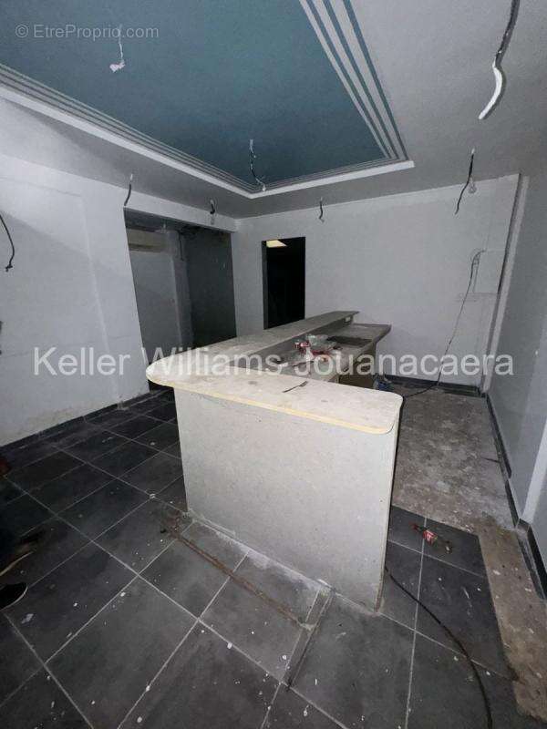 Commerce à FORT-DE-FRANCE