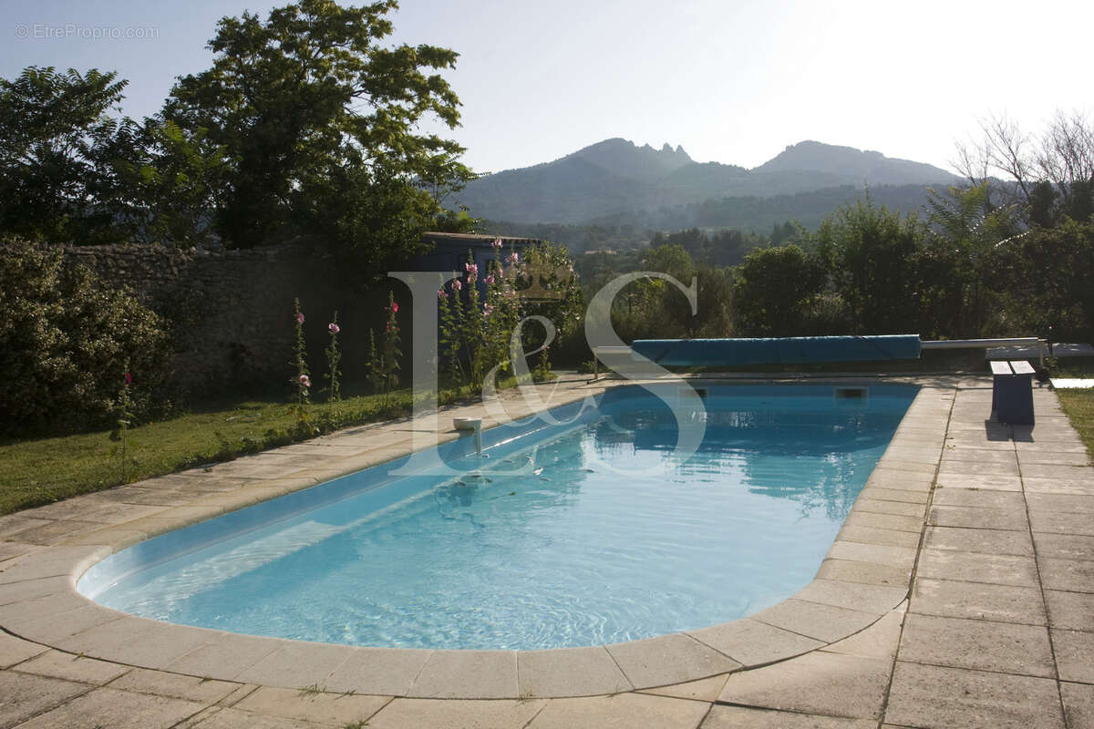 Maison à VACQUEYRAS