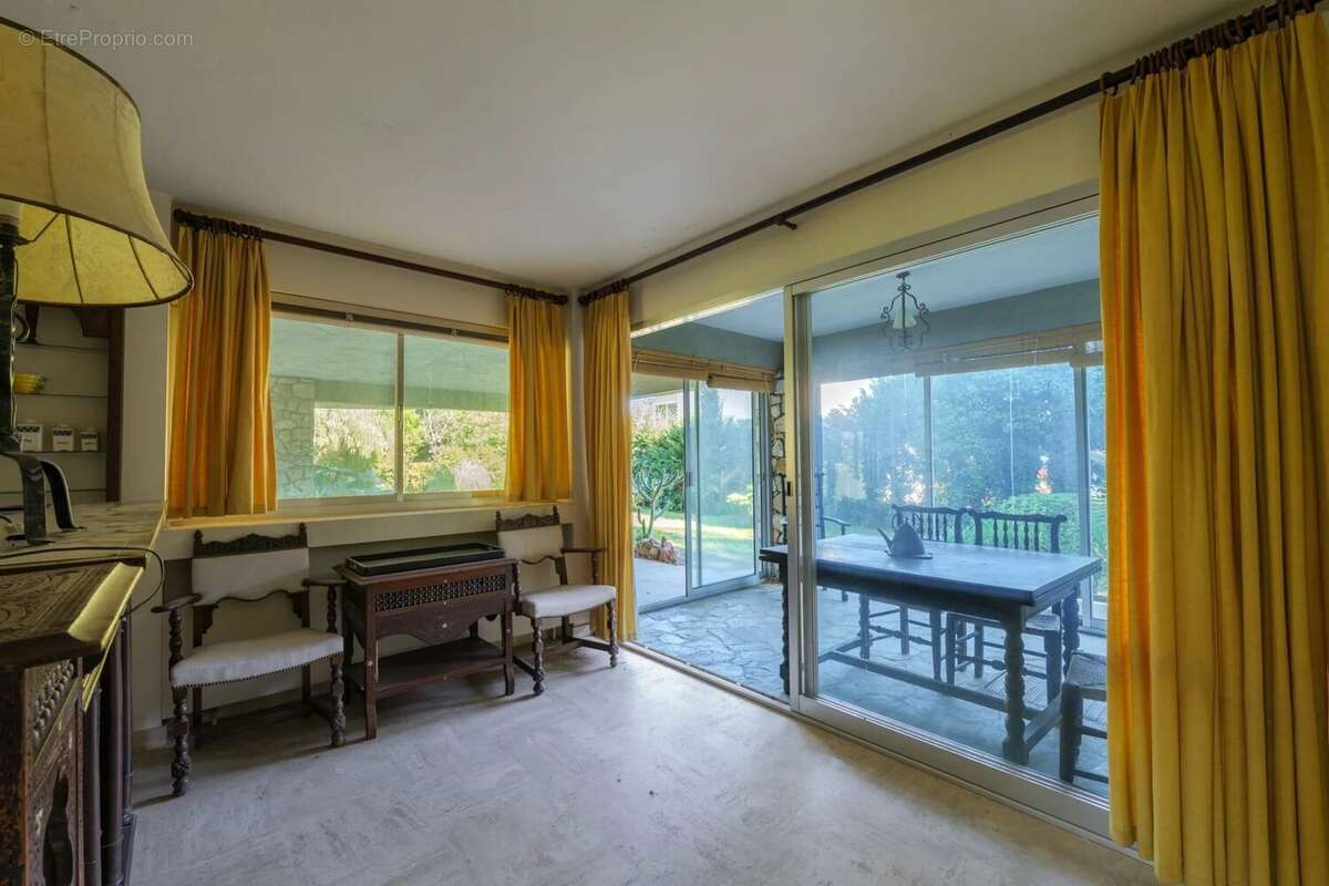 Maison à CAGNES-SUR-MER