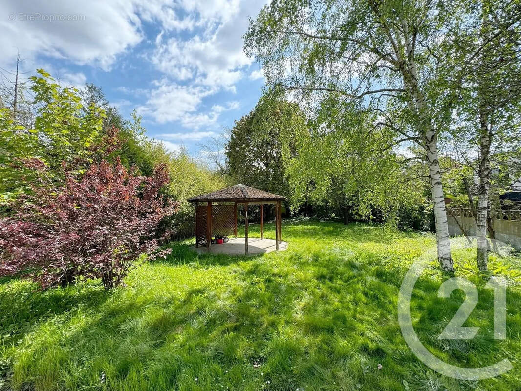 Maison à SAINT-MAUR-DES-FOSSES