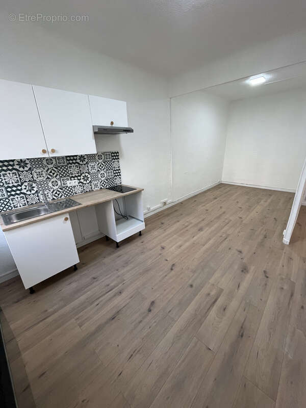 Appartement à MARSEILLE-6E
