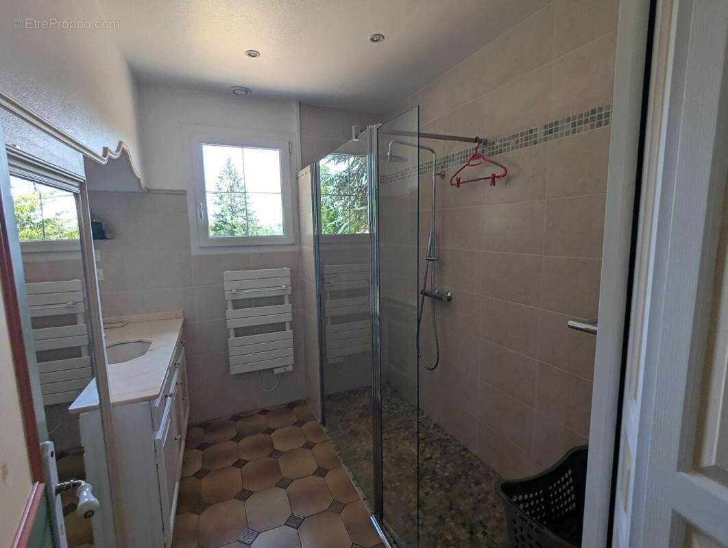 Propriété 130m2 3 chambres Parcelle 900m2 - photo 6