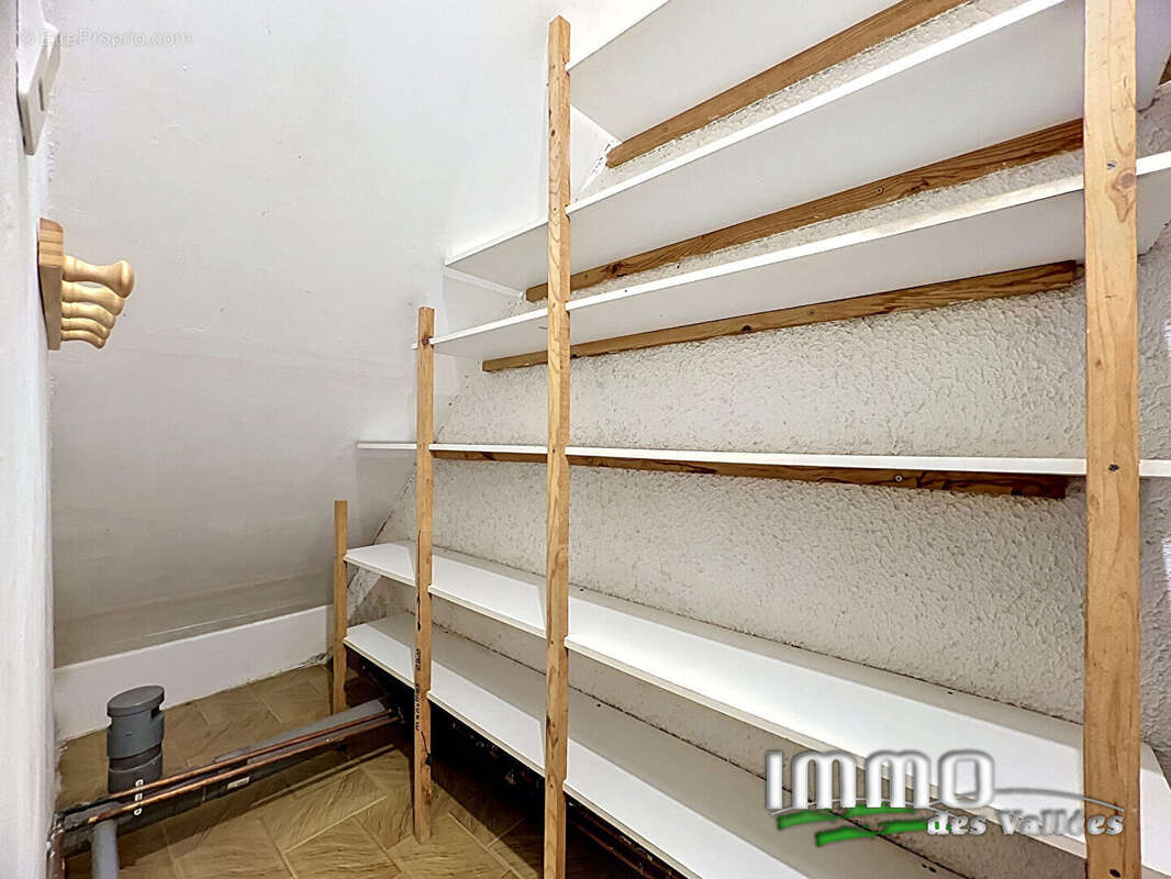 Appartement  à rénover avec terrasse et vue dégagée - photo 7