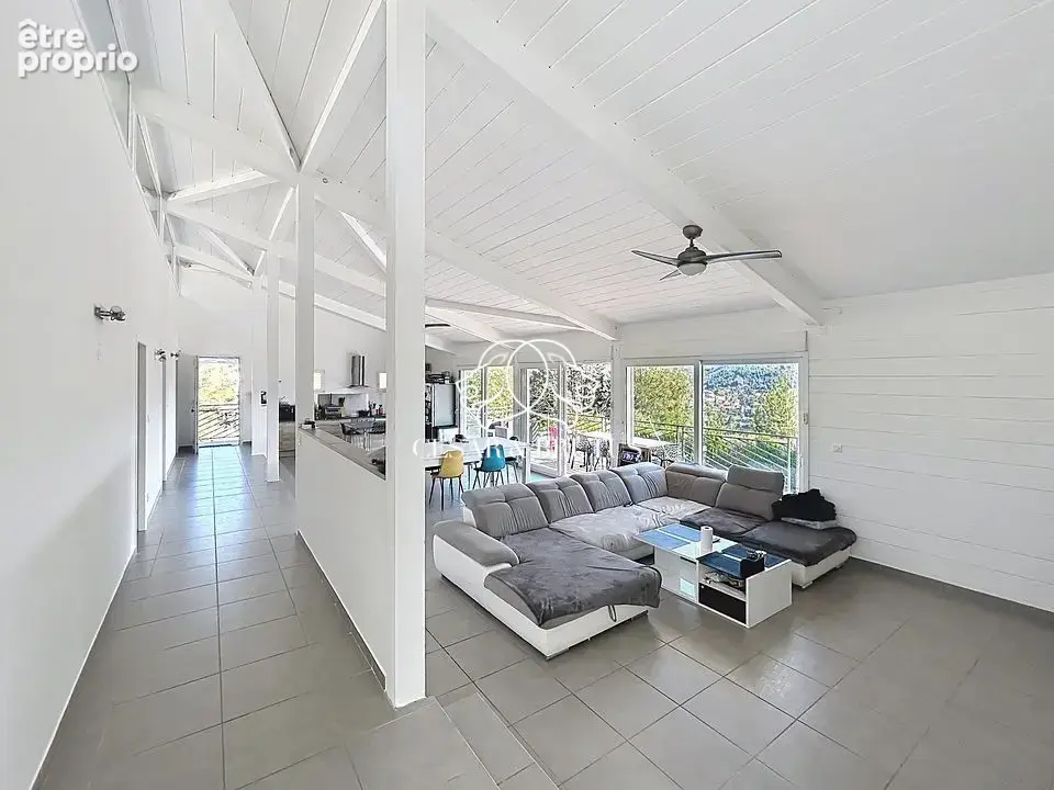 Maison 5 pièces 160 m² à vendre à Aurec-Sur-Loire (43110) - photo 4