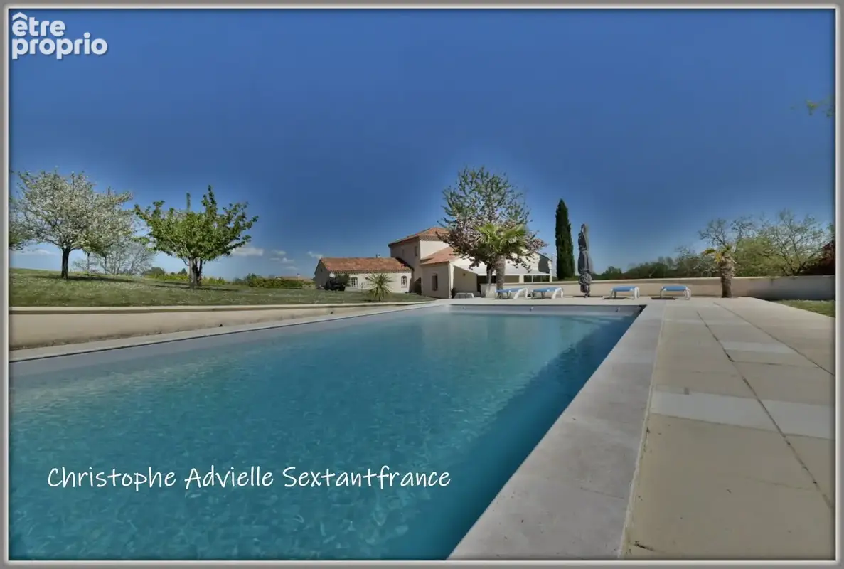 Belle contemporaine, 4 chambres, 2 salles d'eau, double garage, piscine sur 5118 M2 - photo 2