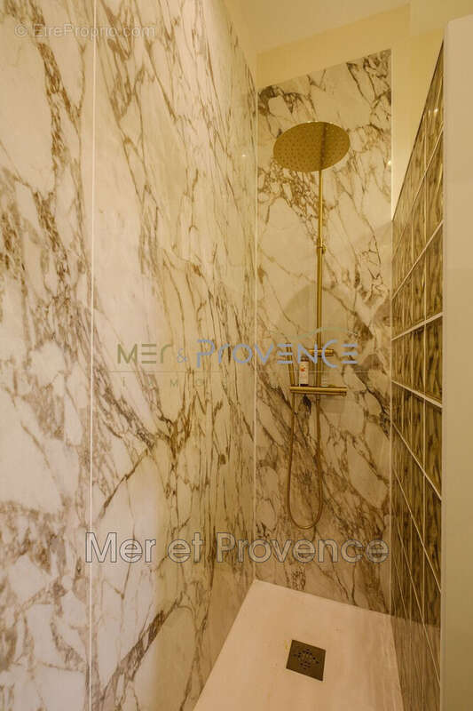 Commerce à SAINTE-MAXIME