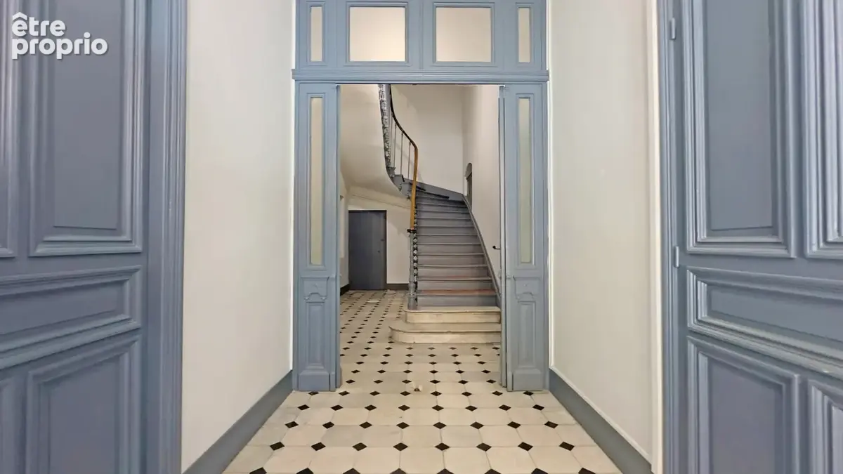 Appartement de caractère haussmannien au cœur de Hyères - photo 11