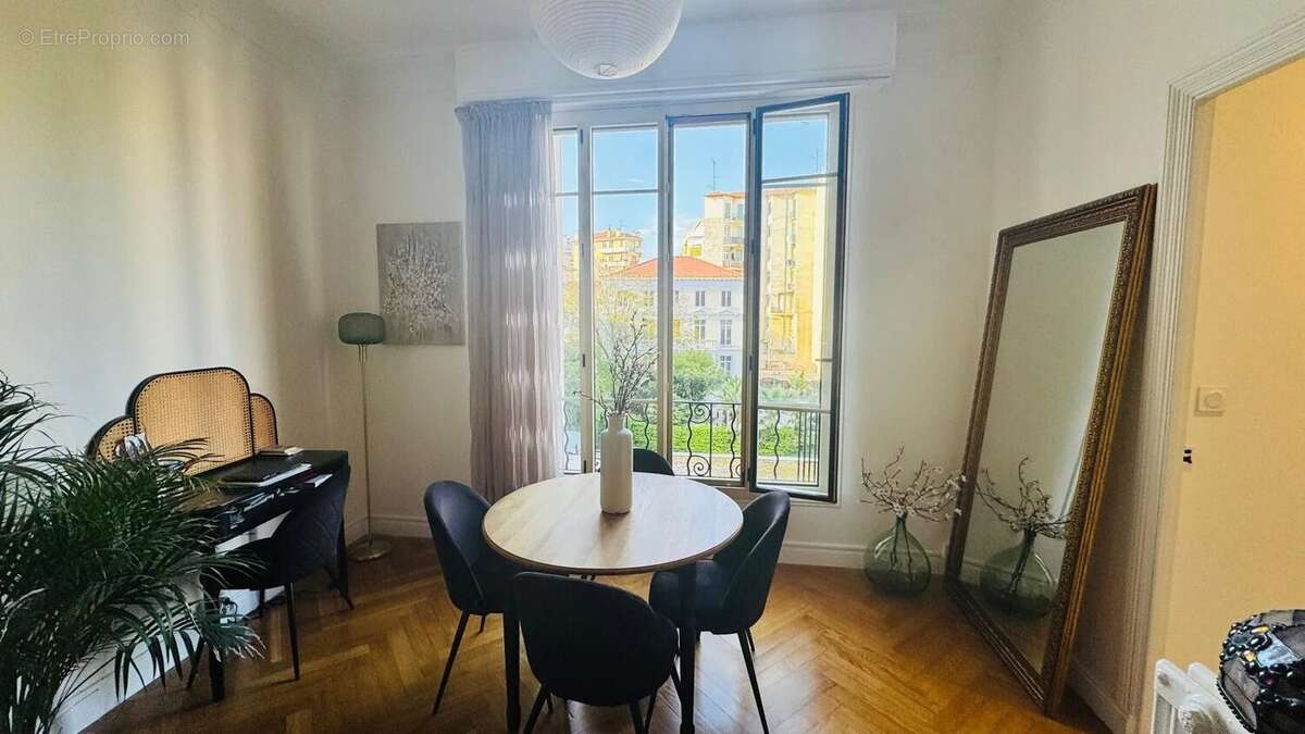 Appartement à NICE