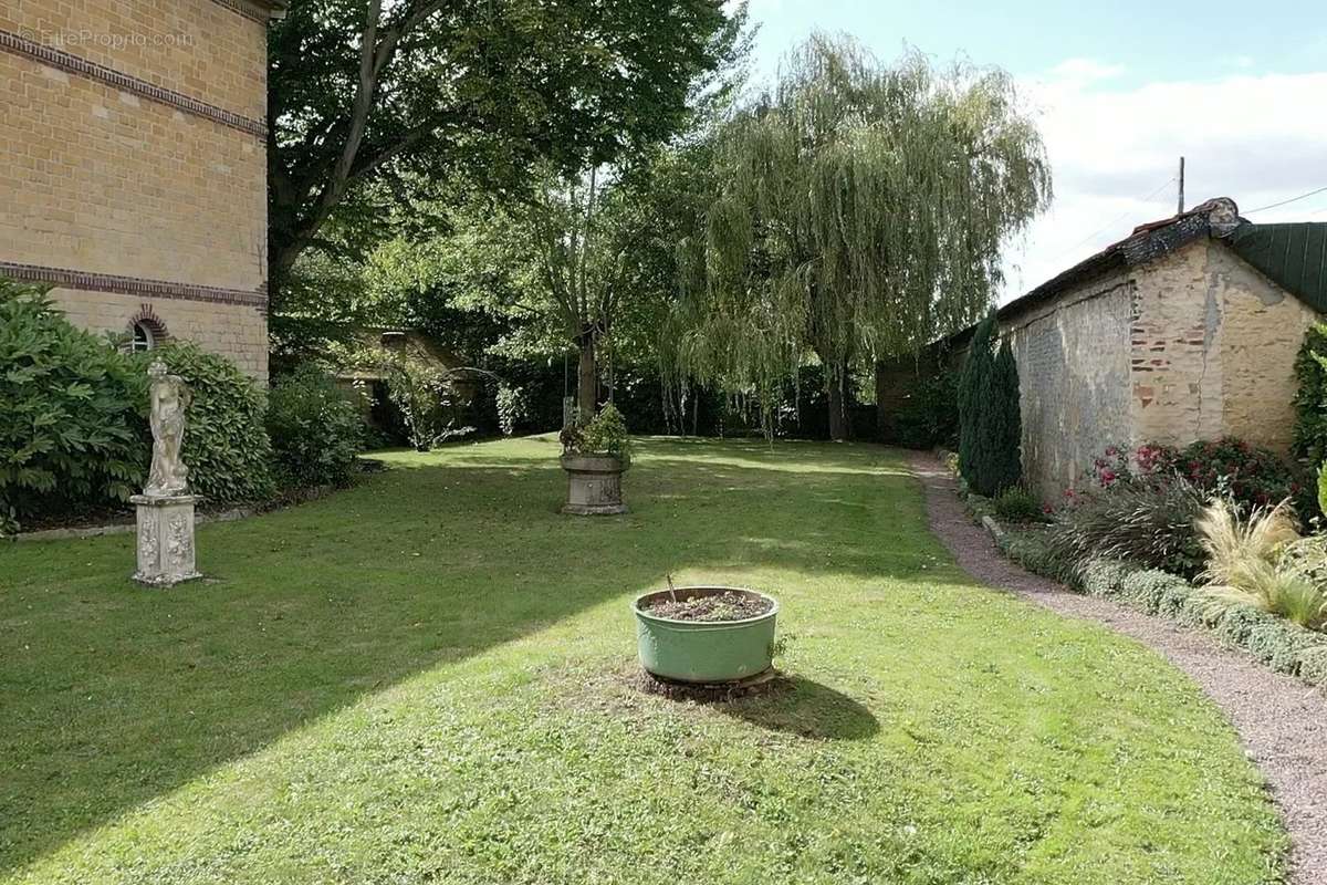 Maison à SAINT-PIERRE-SUR-DIVES