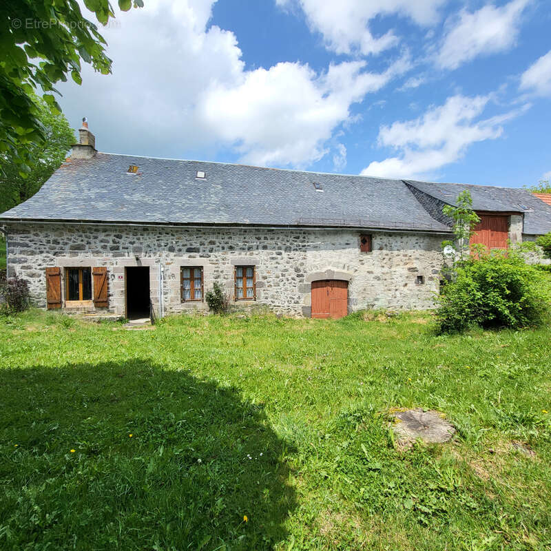 Maison à PRADIERS
