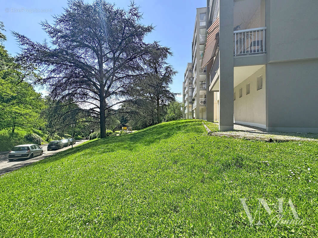 Appartement à CALUIRE-ET-CUIRE