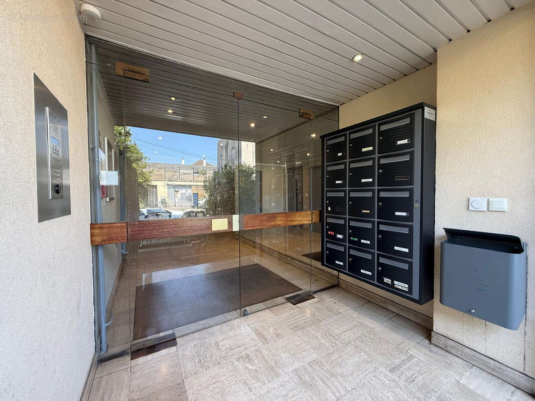 Appartement à VILLEMOMBLE