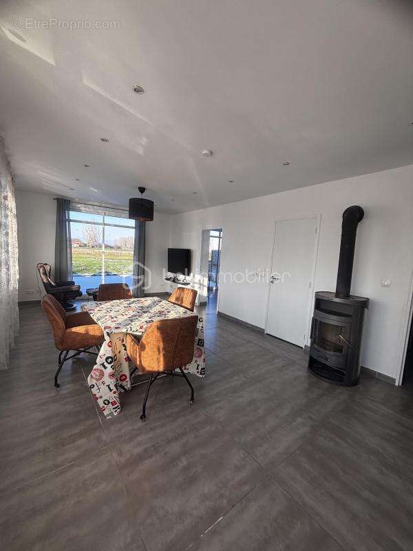 Maison à WAMBRECHIES