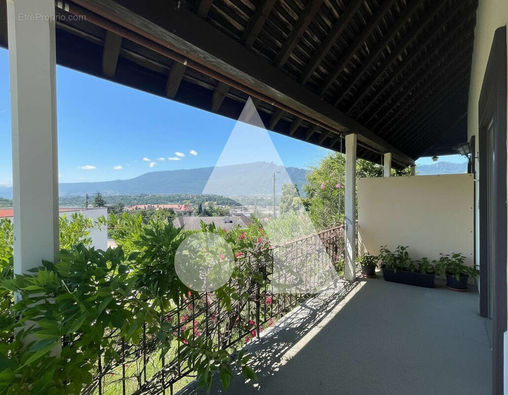 Appartement à AIX-LES-BAINS