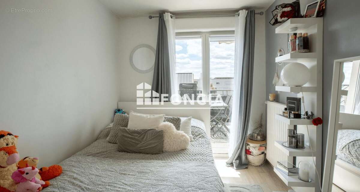Appartement à SARTROUVILLE