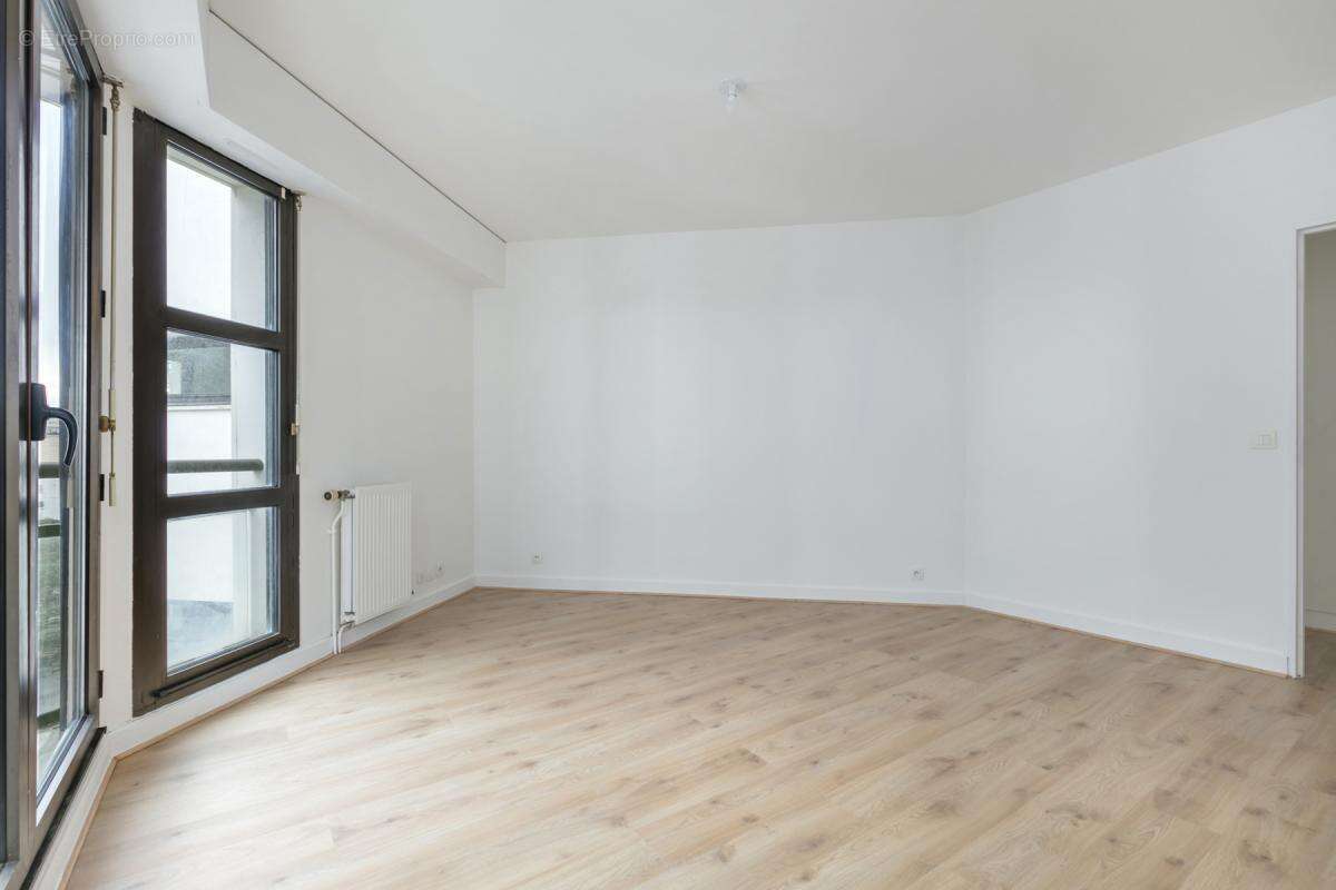 Appartement à LEVALLOIS-PERRET