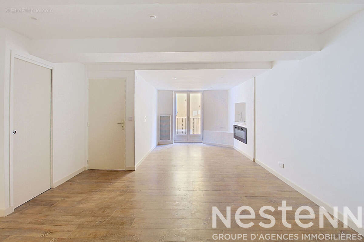 A VENDRE FLAYOSC Appartement T2 66 m² au centre-ville - photo 2