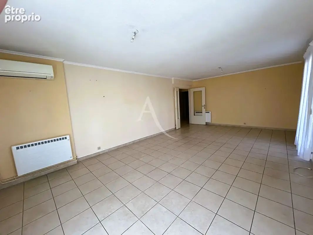 Vaste appartement Perpignan 3 pièces, double balcon et cave secteur Verte Feuille - photo 3
