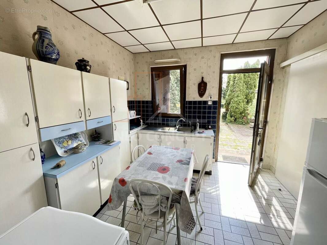 Maison de type 4 pièces d’environ 80 m² sur 9 ares et 12 centiares à HAGUENAU. - photo 3