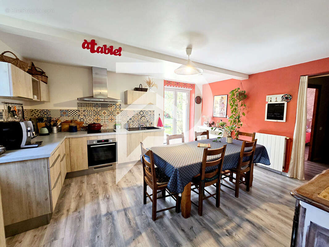 Maison à HAGETAUBIN