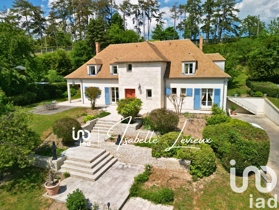 Maison 236 m² à Brueil-En-Vexin  - photo 2