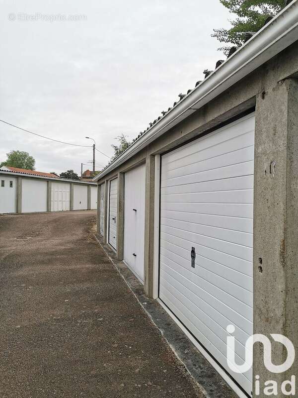 Photo 4 - Parking à LIMOGES