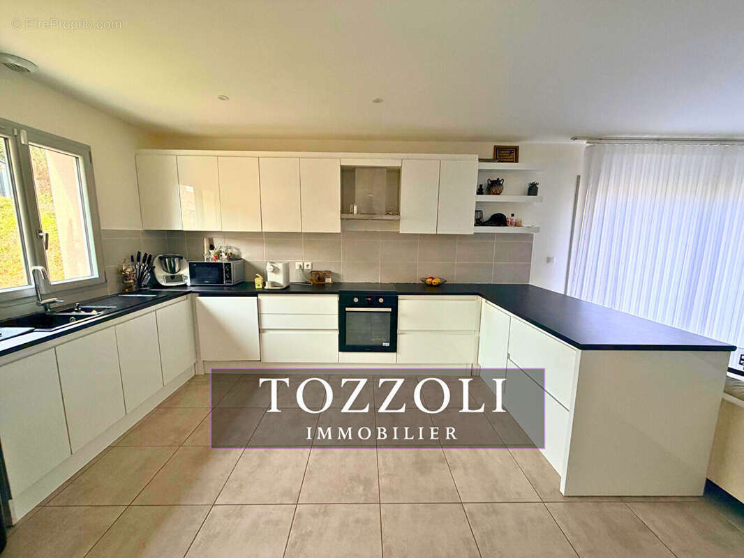 Maison L'isle D'abeau 4 pièce(s) 80.37 m2 - photo 3