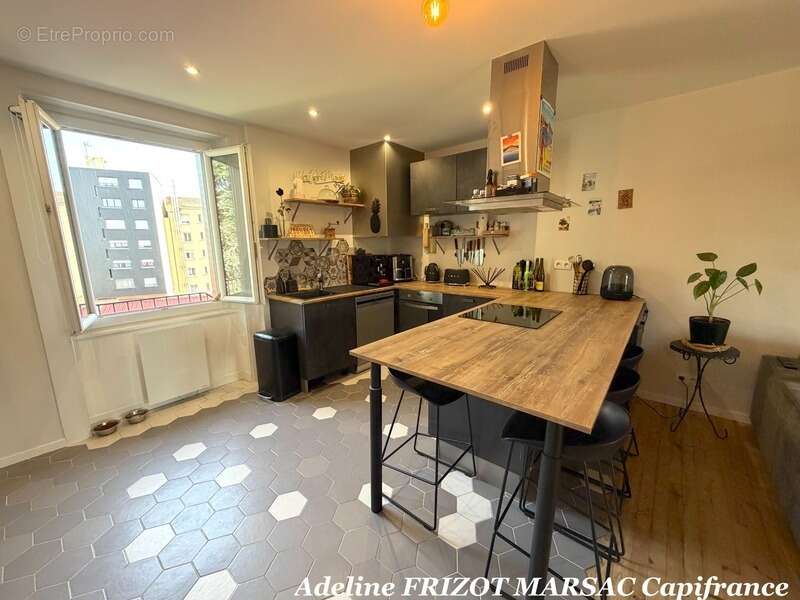 Appartement à LA TALAUDIERE