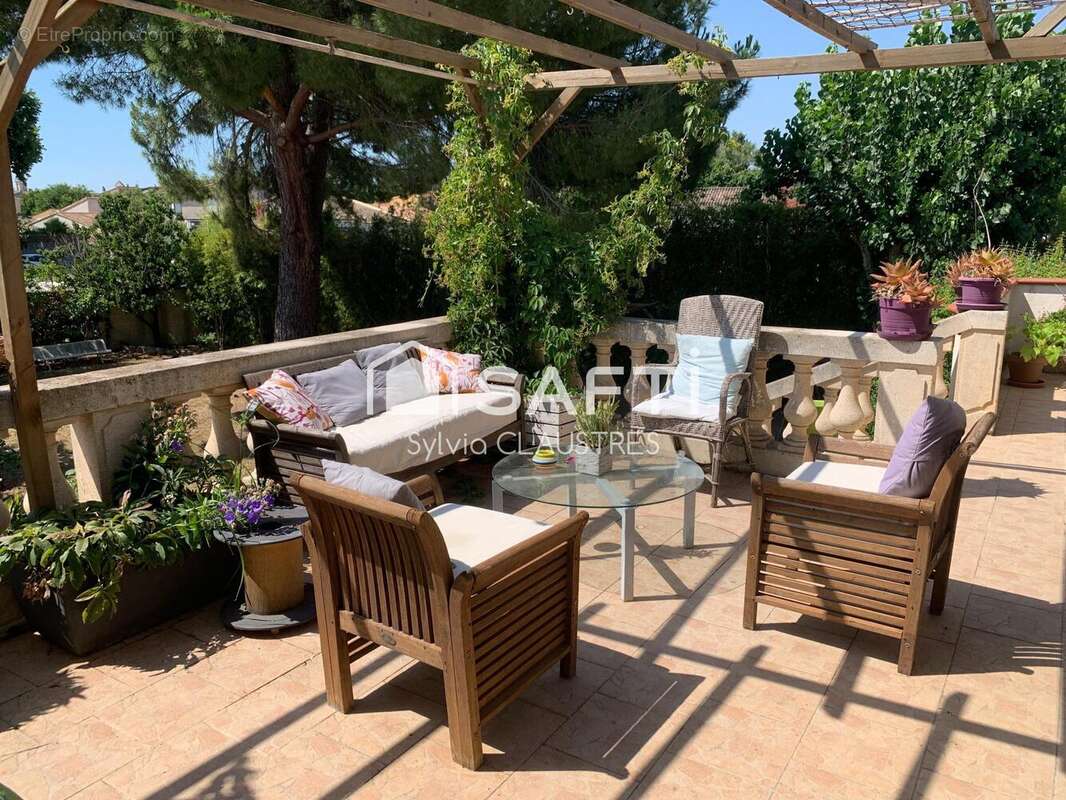 Photo 4 - Maison à VALERGUES