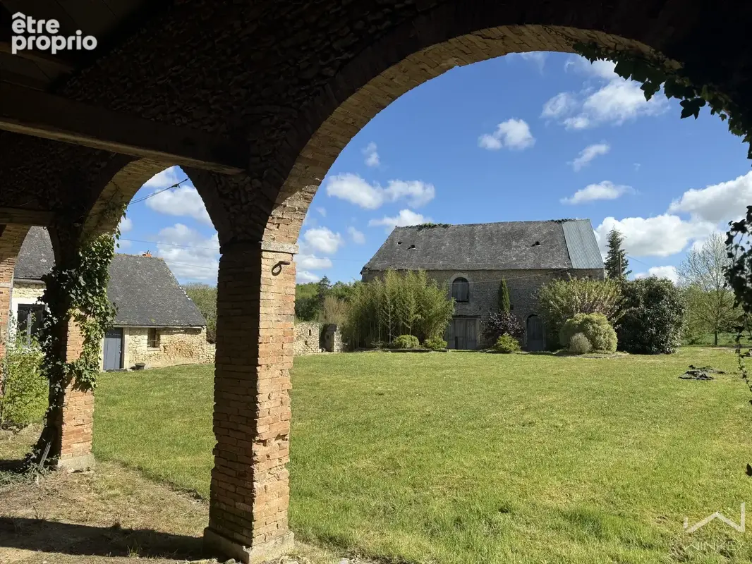 Photo Maison à Saint-Ouen-En-Champagne au prix de 349 000€