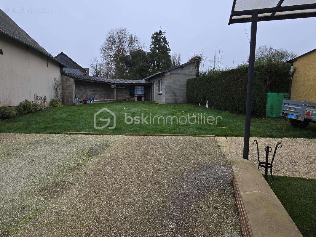 Maison à FEUQUIERES