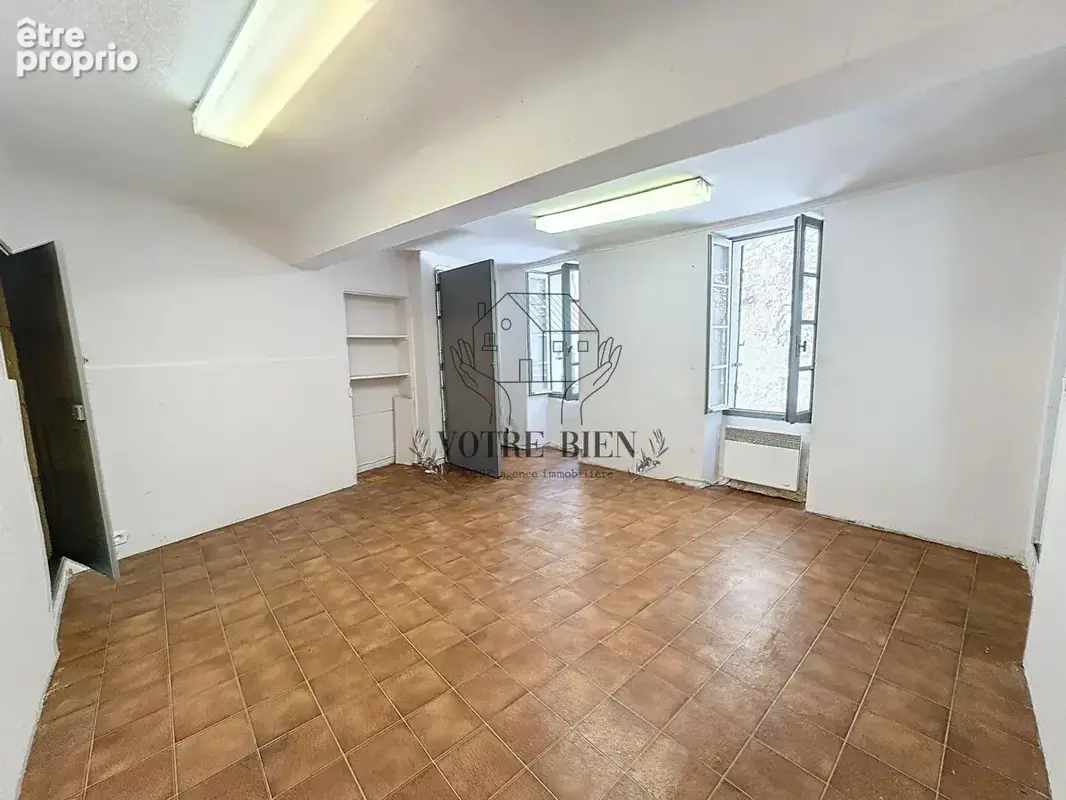 Local commercial  36 m2 - photo 3