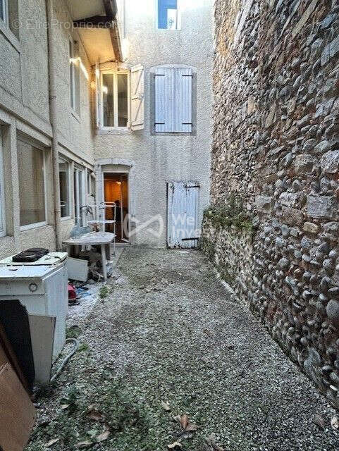 Appartement à NAY