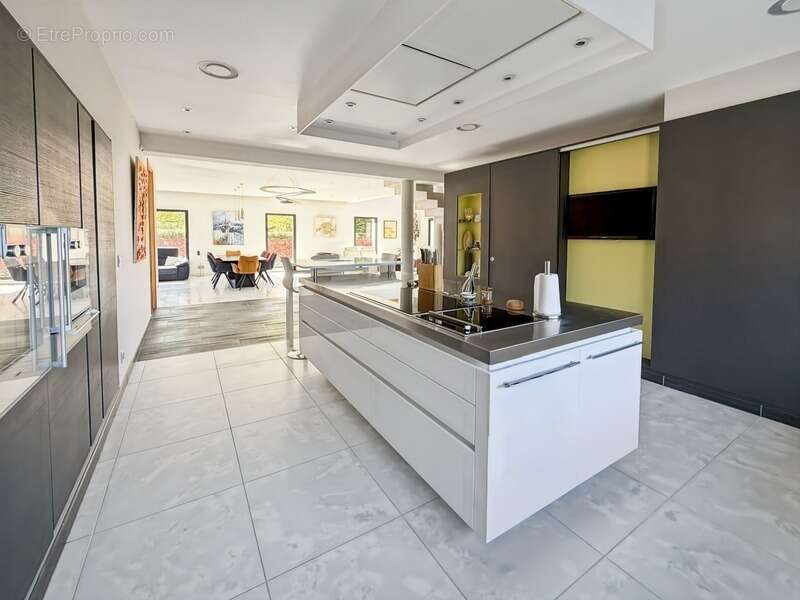 Maison à SAINT-MARTIN-DE-BOSCHERVILLE