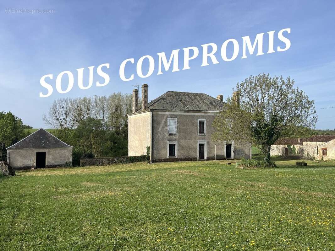 Maison à LA CHAPELLE-THEMER