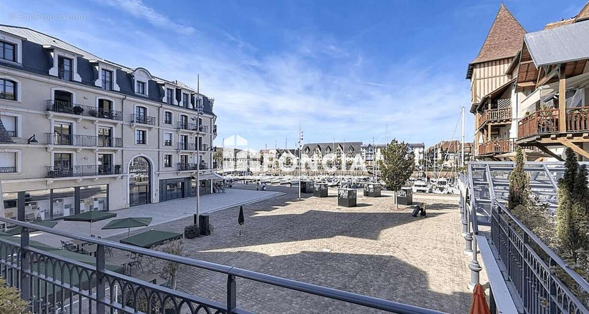 Deauville - elegance et vue exceptionnelle sur le port - photo 2