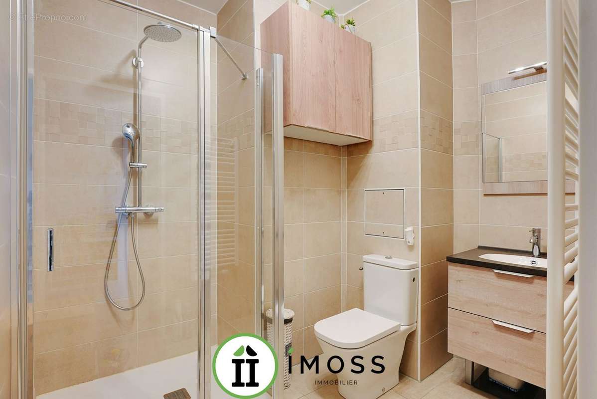 Appartement à LA GARENNE-COLOMBES