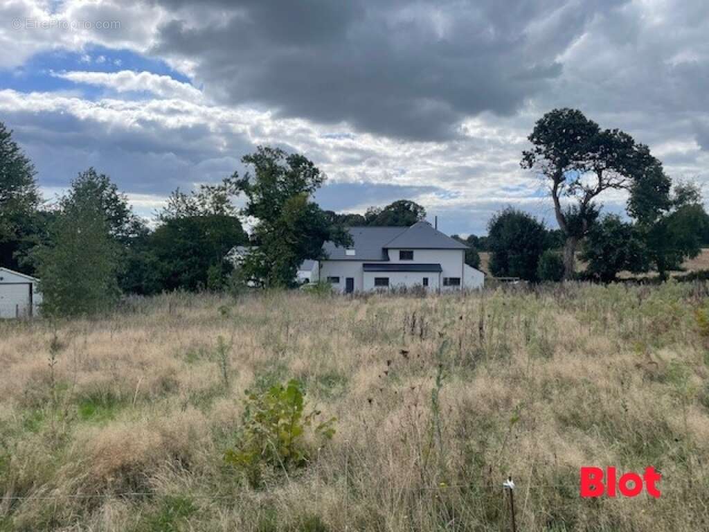 Terrain à LAIGNELET