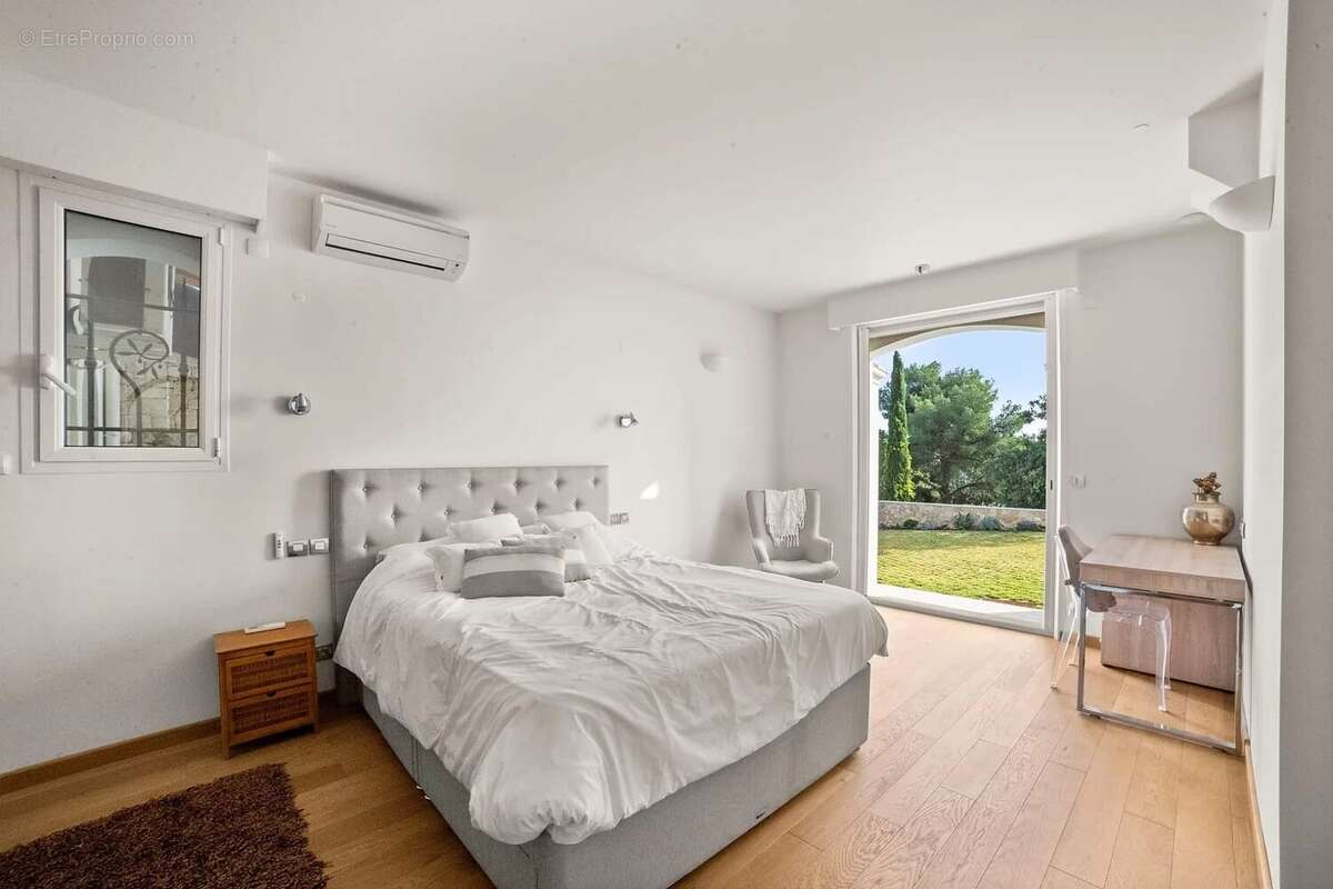 Maison à ROQUEBRUNE-CAP-MARTIN