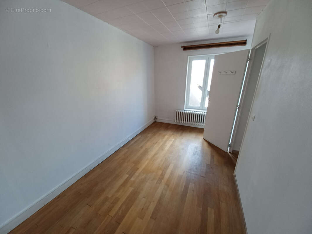 Appartement à LA CHARITE-SUR-LOIRE