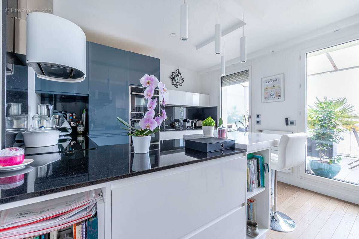 Appartement à PARIS-15E